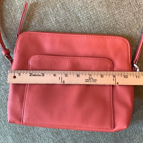 NWT Pink crossbody purse - Picture 3 of 8